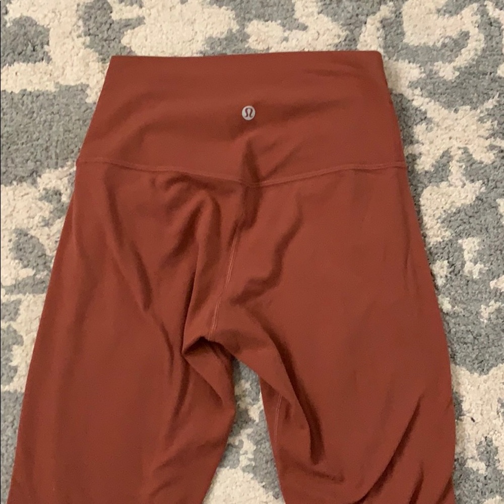 Lulu lemon aligns size 4 length 28’